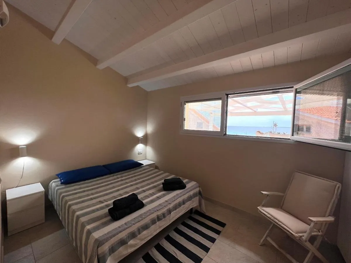 Fronte Mare S'Arena Scoada Apartamento Putzu Idu 0*,  Itália